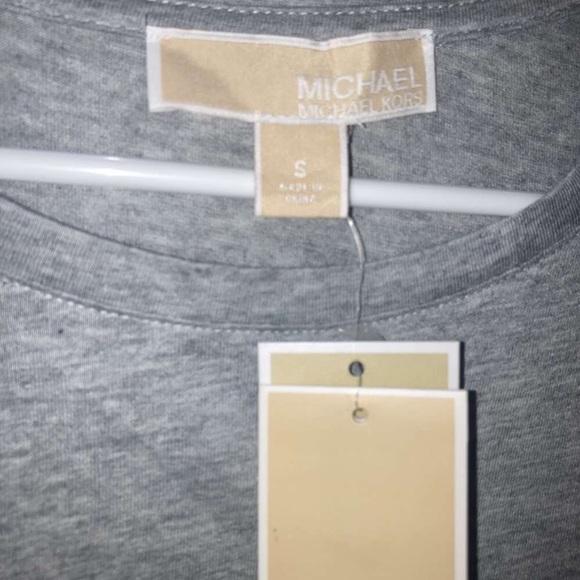 Top - Picture 2 of 2